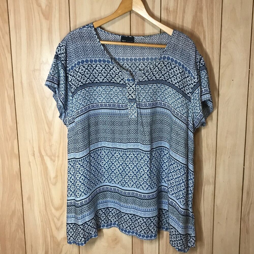 JNY Jones New York Blue Striped Comfortable V-Neck Short Sleeve Top